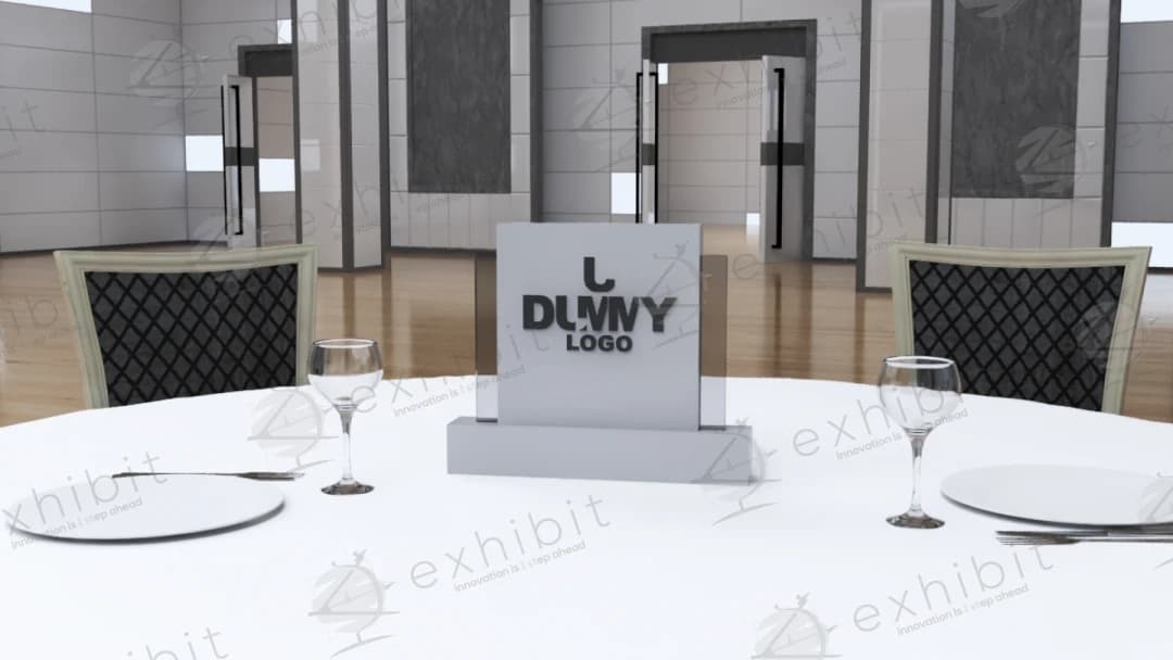 The Classic Vertical Centerpiece